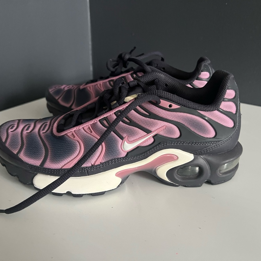 Nike Air Max PLUS - Picture 3 of 4